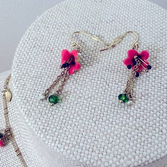 Les Nereides Paris floral necklace and earring set - Picture 2 of 5